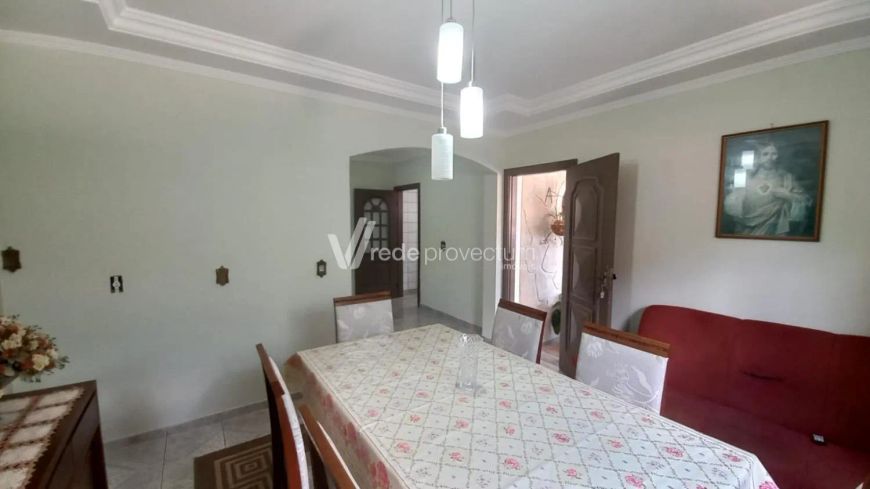 Casa a venda em condomínio no Parque Imperador com 3 dormitórios e 1 suite
