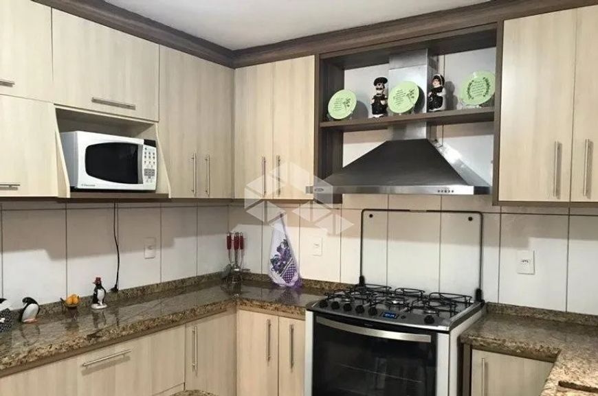 Casa de Condomínio à Venda, 91 m², com 3 quartos/dormitórios (1suíte), 3 vagas de garagem