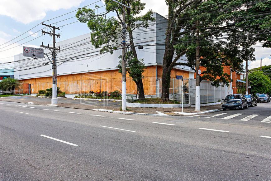 Avenida Indianópolis - Planalto Paulista