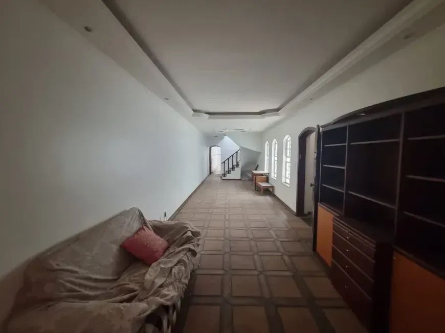 Casa para venda Na Vila Invernada com 349m², 5 vagas.