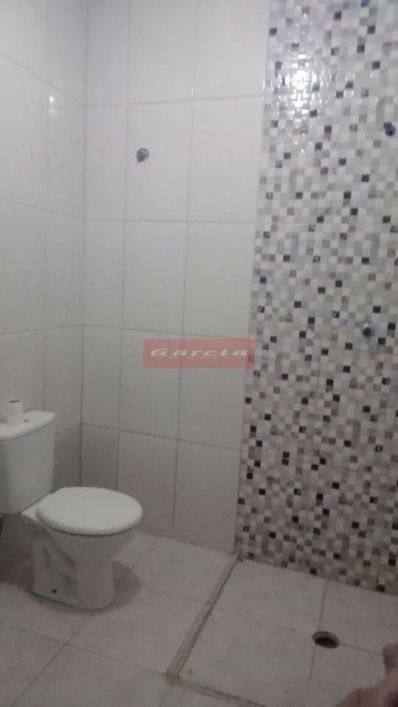 CASA TÉRREA EM EXCELENTE LOCALIZAÇÃO E VALOR ABAIXO DO MERCADO