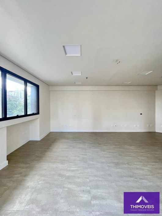 CONJ.COMERCIAL PARA LOCAÇÃO NO BAIRRO DO PARAÍSO - A POUCOS METROS DA EST. PARAÍSO