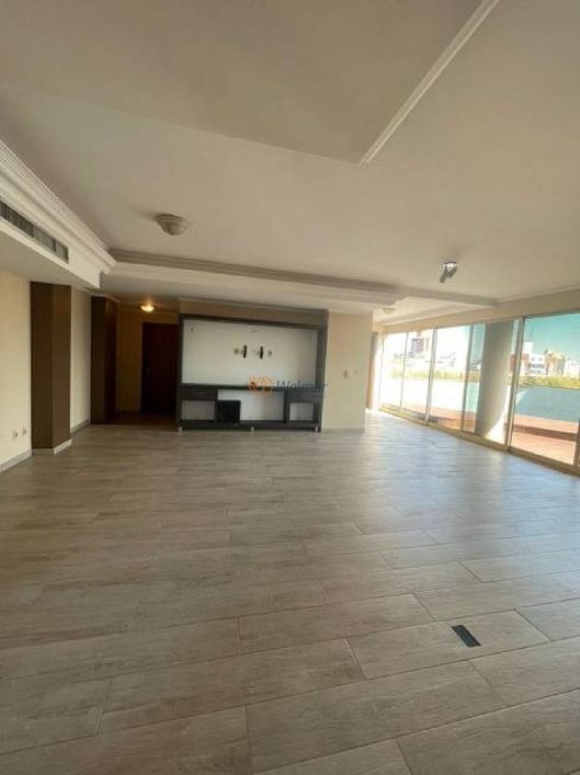 Imperdível cobertura de luxo no Cambuí: 4 quartos, 4 suítes, 3 salas, 7 banheiros, 7 vagas, 447,12m²