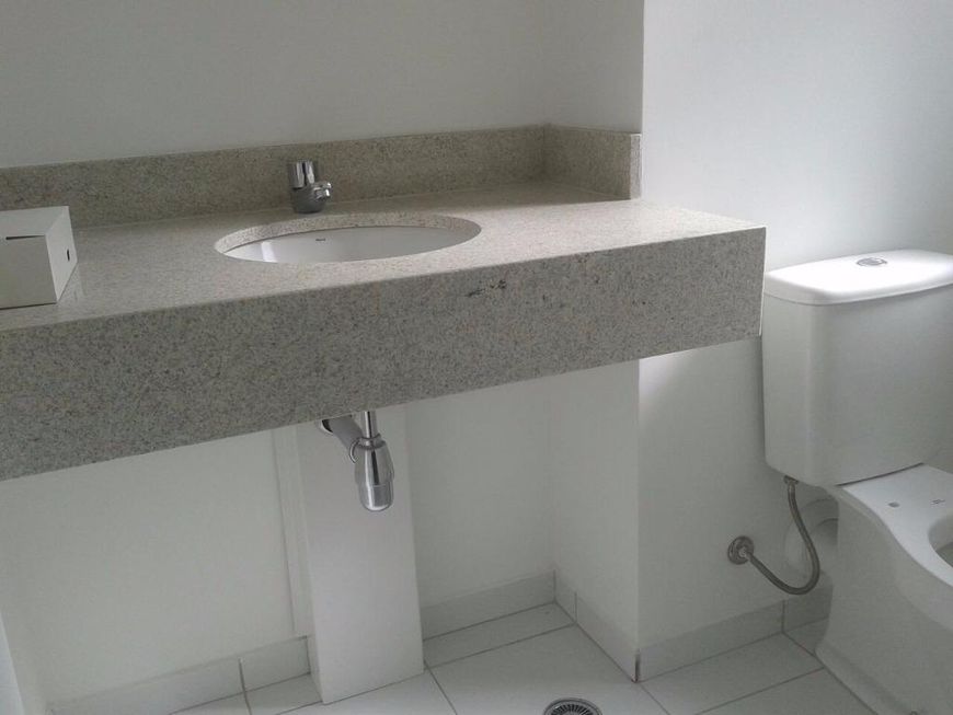 Sala comercial à venda, possui 75 metros quadrados no Centro em Campinas - SP.