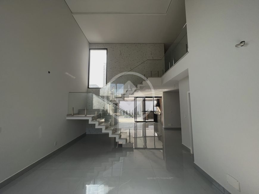 Casa no SWISS PARK com piscina e armários, recém finalizada codigo: 47832