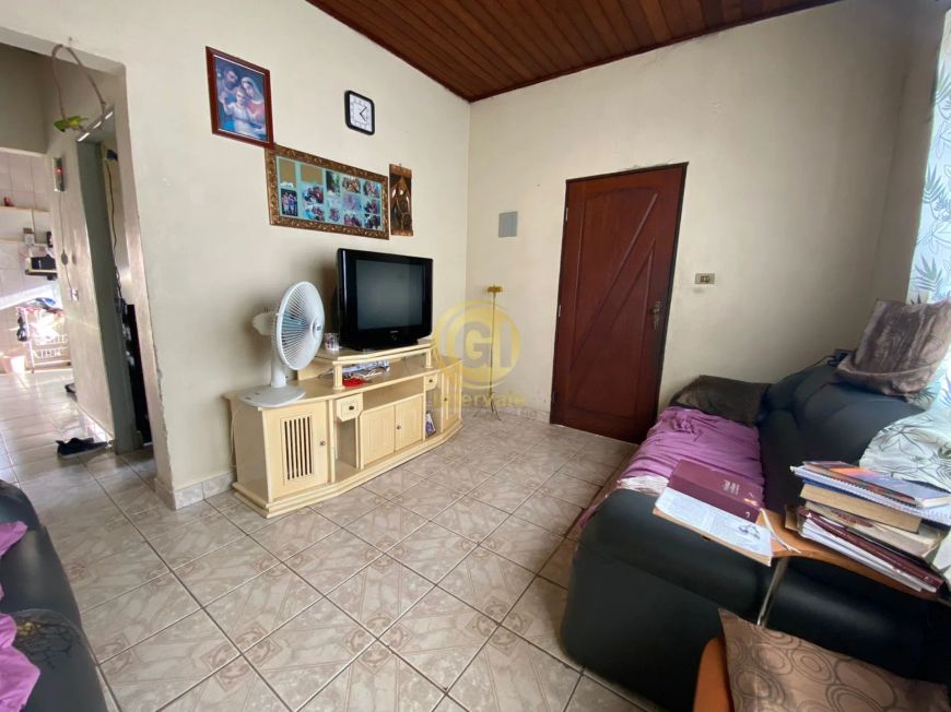 Casa para Venda no Parque Santo Antônio em Jacareí - SP;
