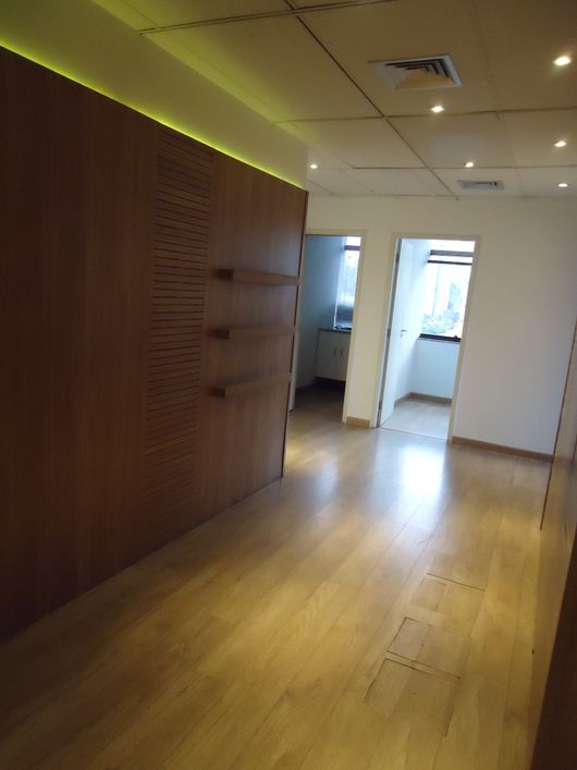 Excelente Sala Comercial em localização privilegiada e de fácil acesso.