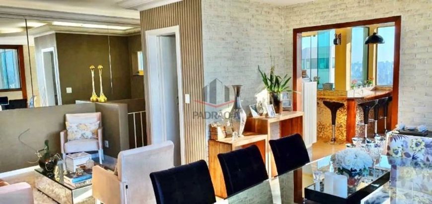 Apartamento em Condomínio Cobertura para Venda a Mooca com 3 dormitórios sendo 1 suíte, 2 vagas, 180
