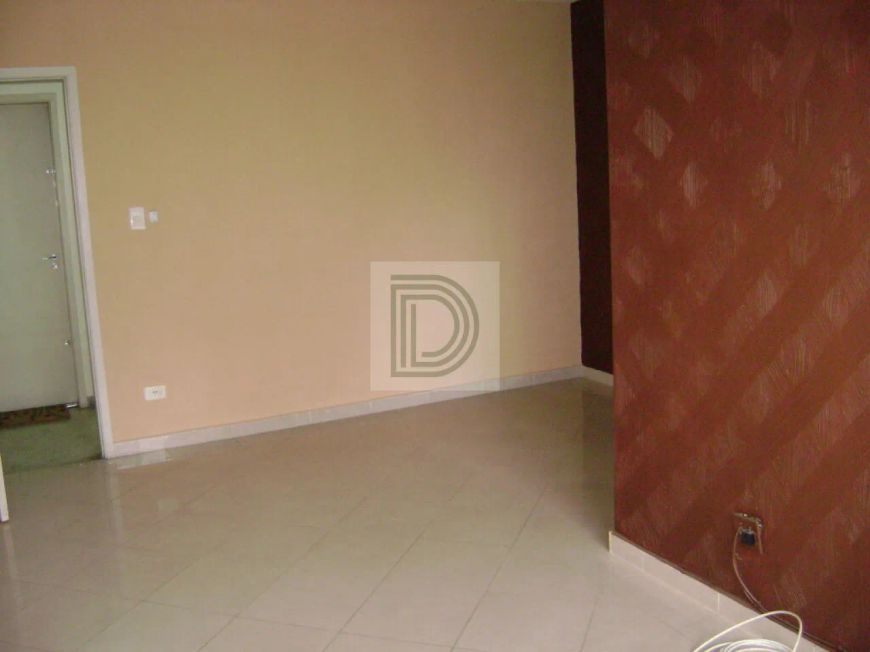 Apartamento com 2 dormitórios, sala ampla