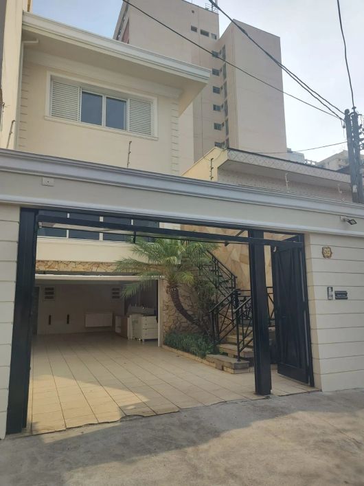Mansão para aluguel ou venda possui 200 metros quadrados com 3 quartos e 4 vagas em Perdizes - SP