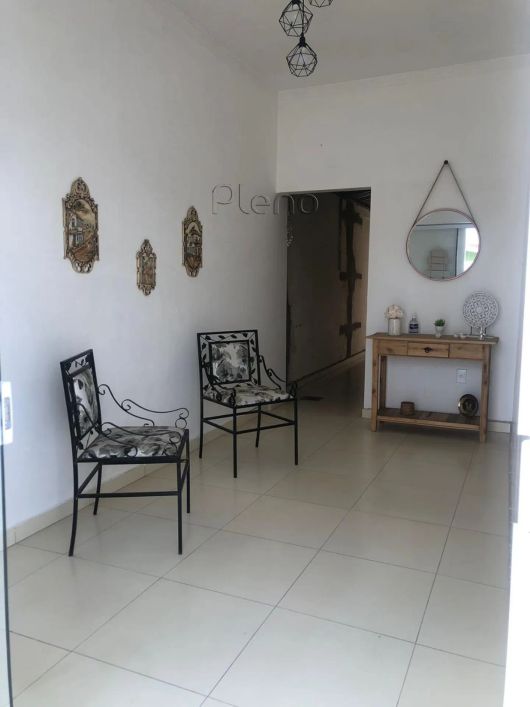 Casa à venda com 3 quartos no Jardim Nova Europa, Campinas.