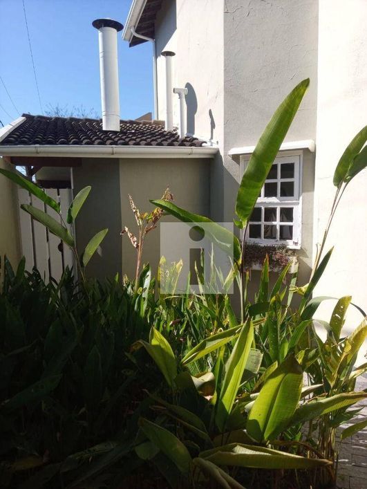 Casa a venda com 4 quartos sendo 2 suítes, em condomínio fechado no Parque da Hípica - Campinas/SP