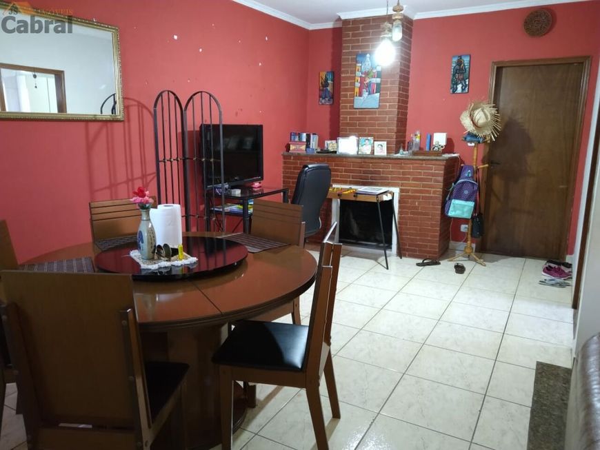 Casa Térrea - 4 dormitorios com 3 suites - Horto Florestal