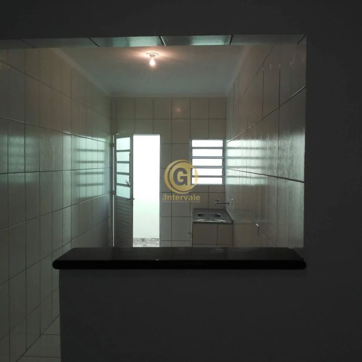 VENDO Casa TÉRREA no RESIDENCIAL SANTA PAULA em JACAREÍ - SP com 3 dormitórios(sendo 1 suíte)OPORTUN