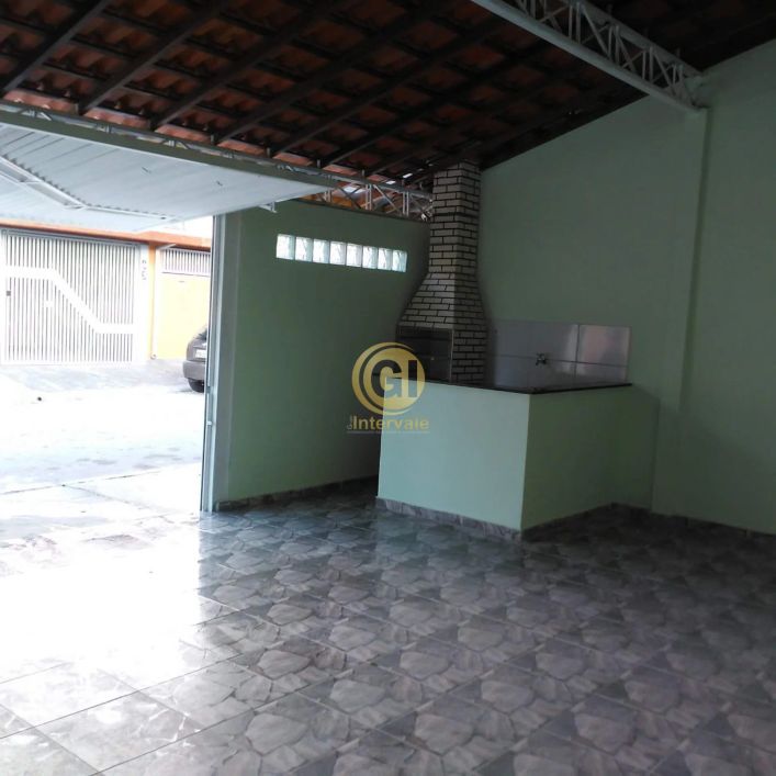 VENDO Casa TÉRREA no RESIDENCIAL SANTA PAULA em JACAREÍ - SP com 3 dormitórios(sendo 1 suíte)OPORTUN