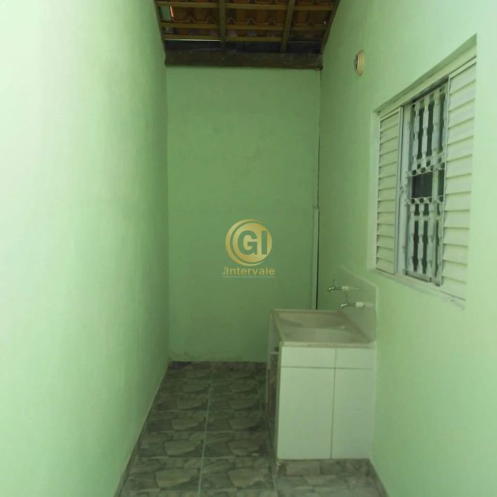 VENDO Casa TÉRREA no RESIDENCIAL SANTA PAULA em JACAREÍ - SP com 3 dormitórios(sendo 1 suíte)OPORTUN