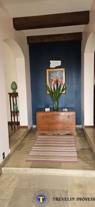 Casa colonial em condomínio: 5 quartos, 3 suítes, 3 salas, 6 banheiros, 5 vagas, 552,81m² em Parque