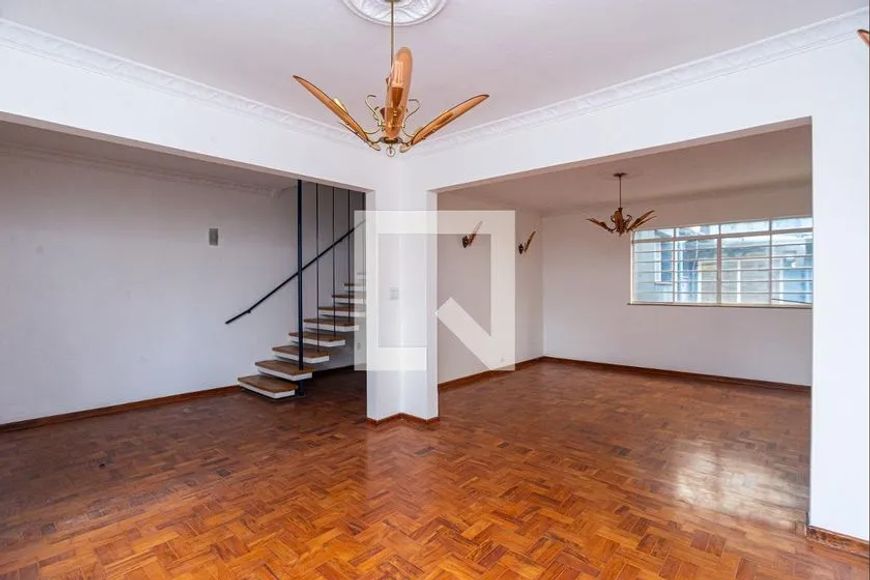 Casa à Venda - Vila Pompéia, 3 Quartos, 210 m2