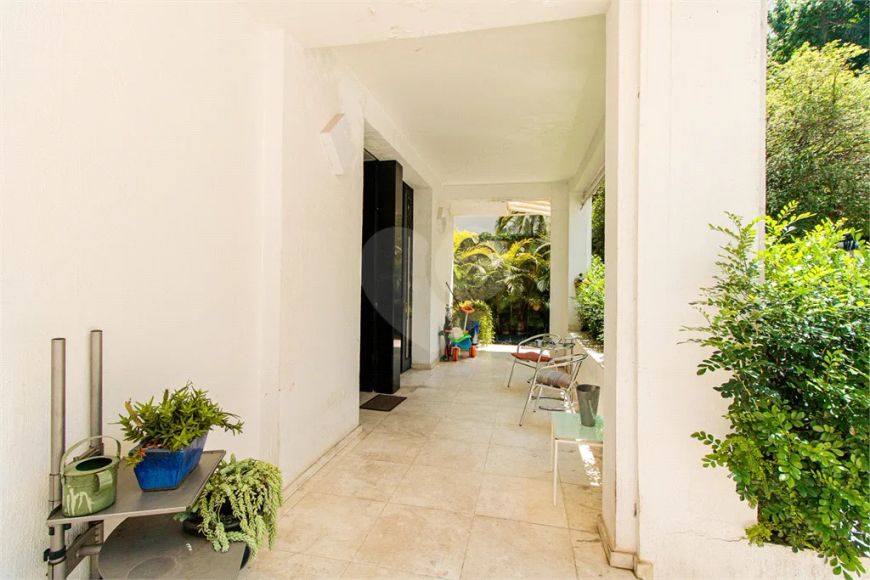 Casa com 4 quartos à venda em Consolação - SP