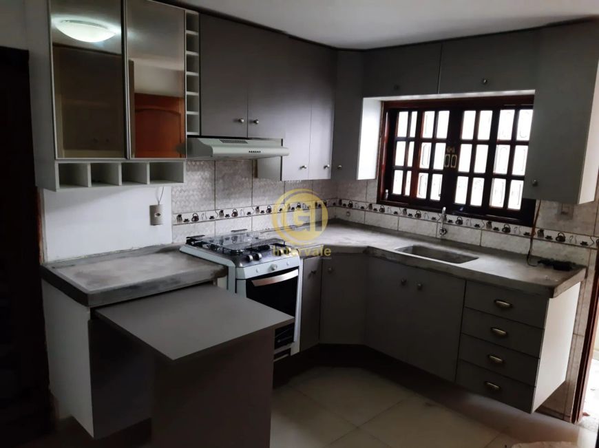 Casa Sobrado - Jardim Bela Vista - Jacareí - 2 Dormitórios.