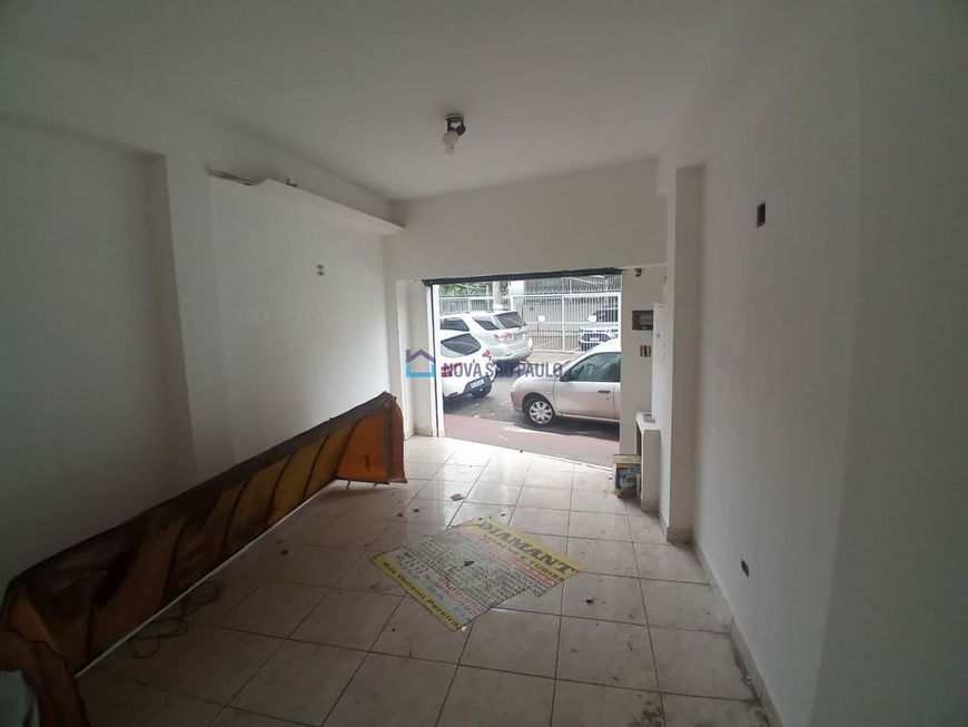 Excelente localização, trav. da Av. Jabaquara prox. ao metro Saúde e praça da Arvore