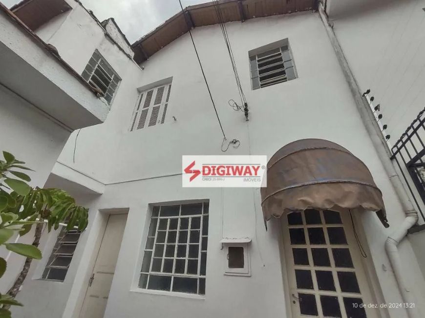 Sobrado comercial ou residencial de FUNDOS para locação.