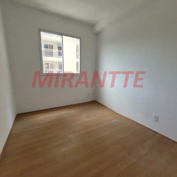 Apartamento de 38m² com 2 quartos em Pari