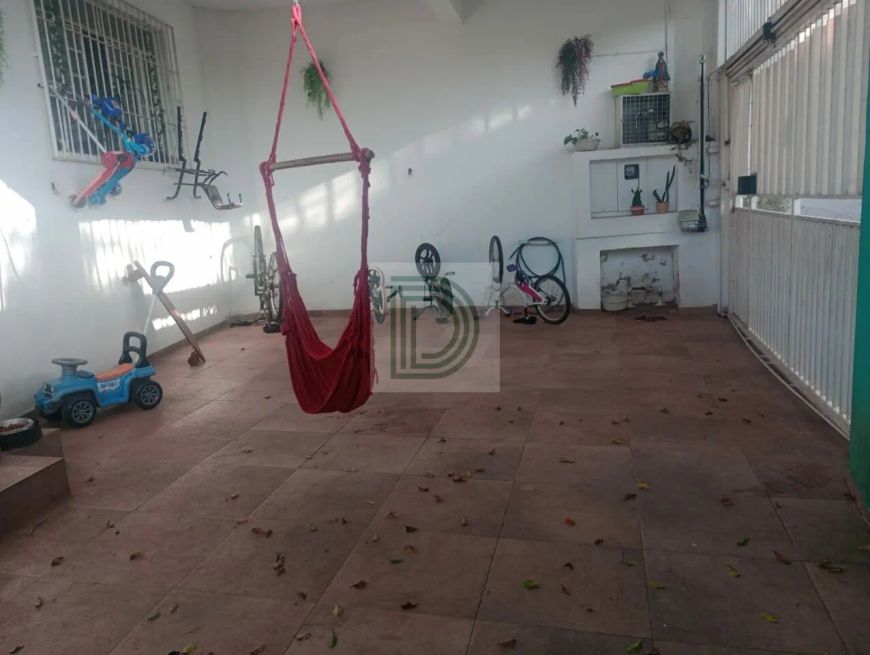 Maravilhosa casa com 4 dorms e duas salas de trabalho