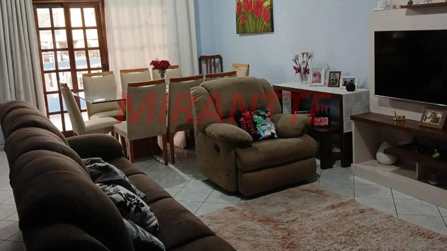Sobrado de 326m² com 3 quartos em Jardim Felicidade