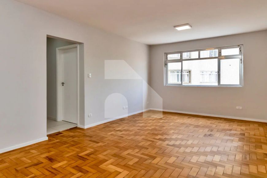 Studio com garagem na Santa Cecília