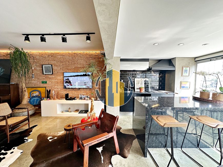 Apartamento na Vila Mariana - 115m2 e Varanda com churrasqueira. R$ 1.400.000,00