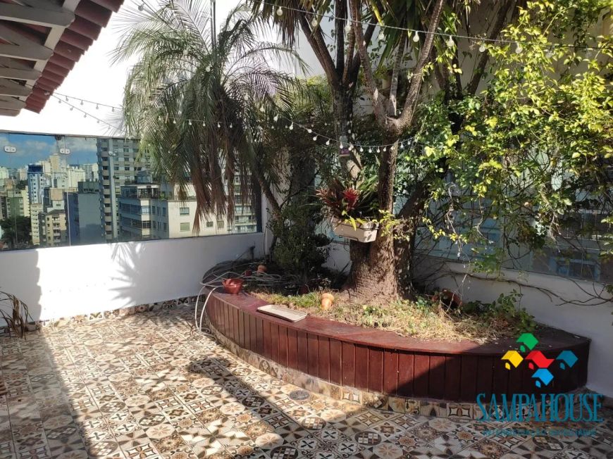Cobertura super charmosa Duas suítes espaço gourmet com churrasqueira sala com 3 ambientes lareira l