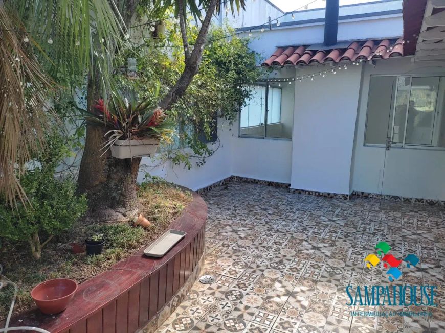 Cobertura super charmosa Duas suítes espaço gourmet com churrasqueira sala com 3 ambientes lareira l