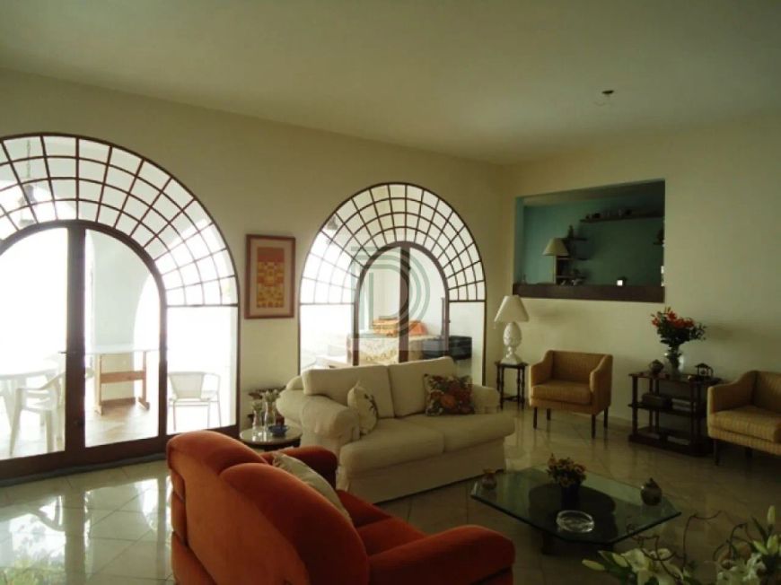 CASA BELÍSSIMA COM LIVING PARA VÁRIOS AMBIENTES,