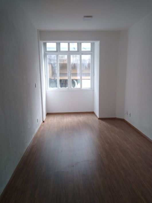 Apartamento para venda possui 30 metros quadrados com 1 quarto