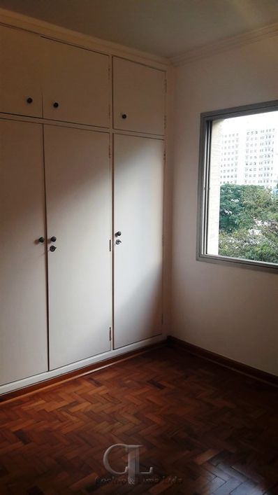 MOEMA - APARTAMENTO 2 DORMITÓRIOS, FRENTE, 1 VAGA