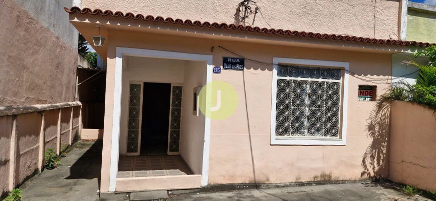 Espaço com 03 casas a venda com 170 m² em Campo Grande, Rio de Janeiro/RJ
