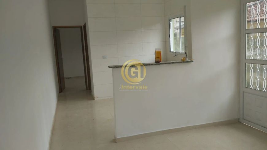 CASA A VENDA COM 2 DORMITORIOS NO VILA ZEZÉ JACAREI
