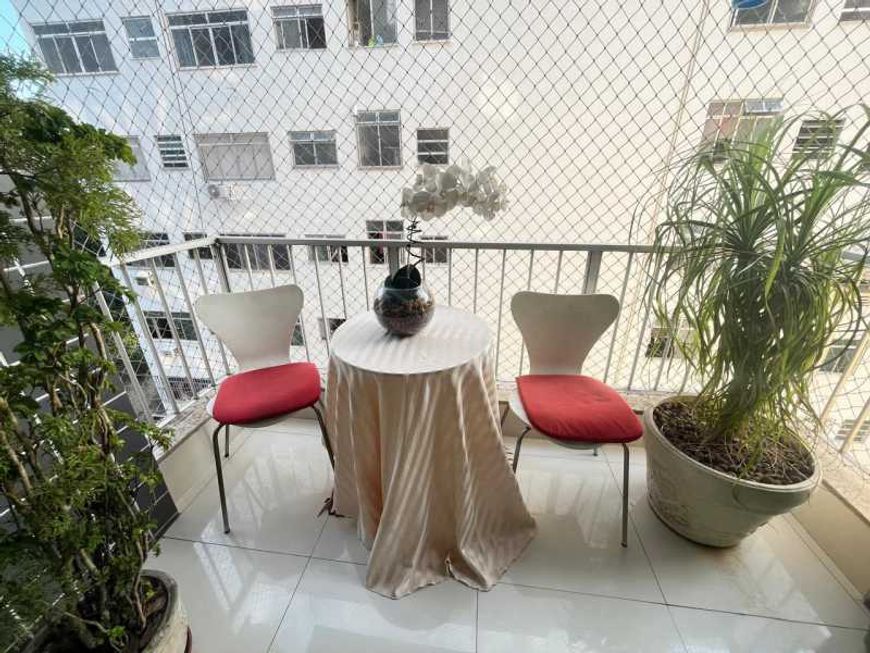 Apartamento - / Residencial / Pechincha