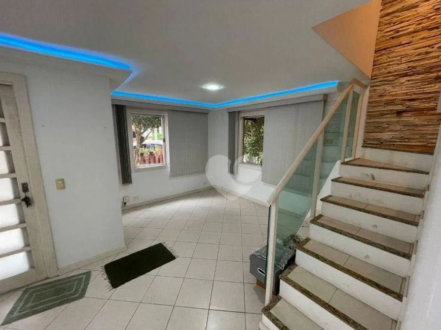 Casa com 4 quartos à venda, 107 m² por R$ 750.000 - Vargem Pequena - Rio de Janeiro/RJ