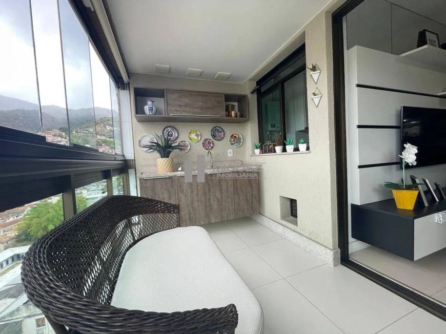 À venda na Tijuca! Apto, com varanda, sala 2 quartos sendo 1 suíte! 1 vaga de garagem, Infra Total!
