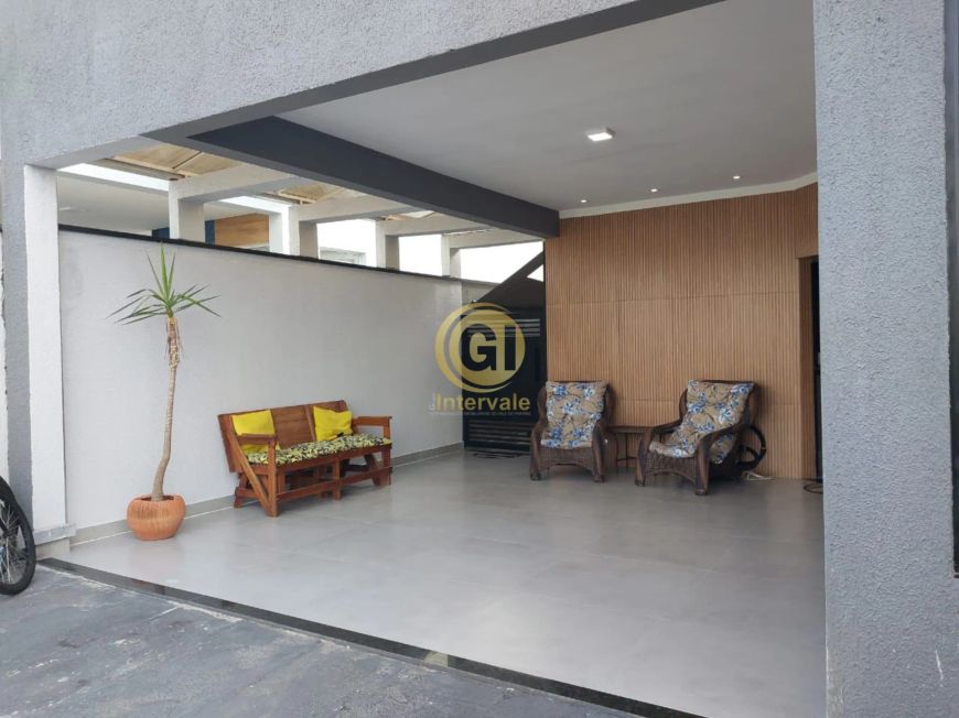 Casa em Condomínio de Alto Padrão no Jardim Jacinto, Jacareí-SP: 3 Quartos, 1 Suíte, 2 Banheiros, 2