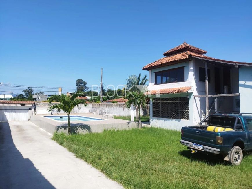 Guaratiba | Casa 4 quartos, sendo 1 suite