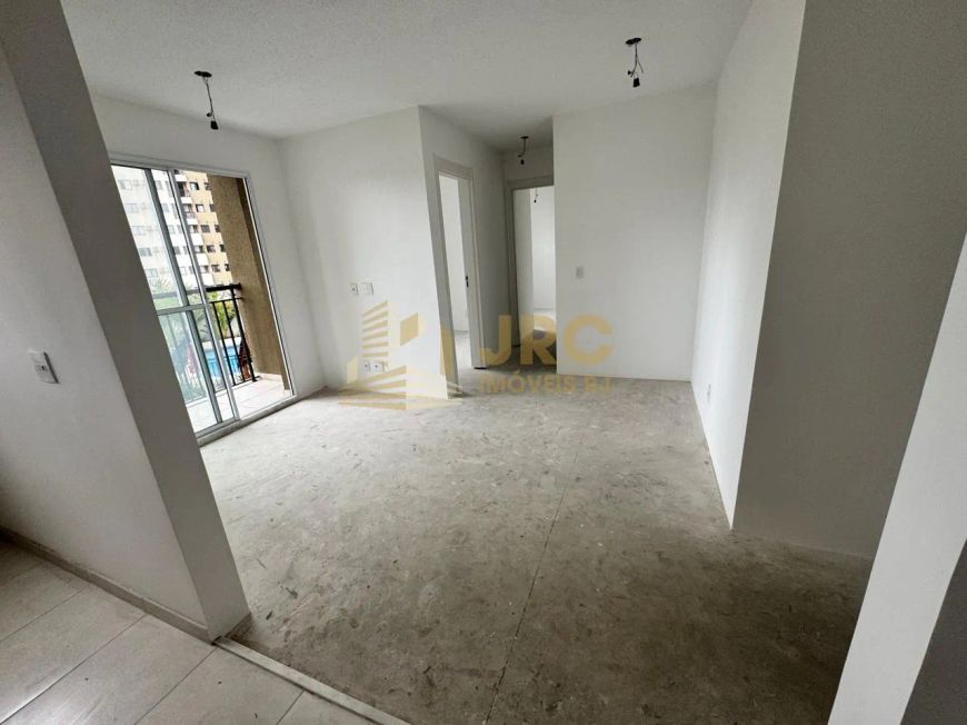 Imóvel para venda possui 50 metros quadrados com 2 quartos em Del Castilho - Rio de Janeiro - RJ