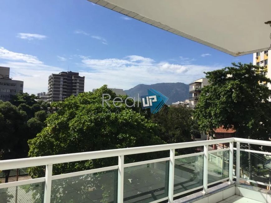 Excelente cobertura duplex em primeira locação!