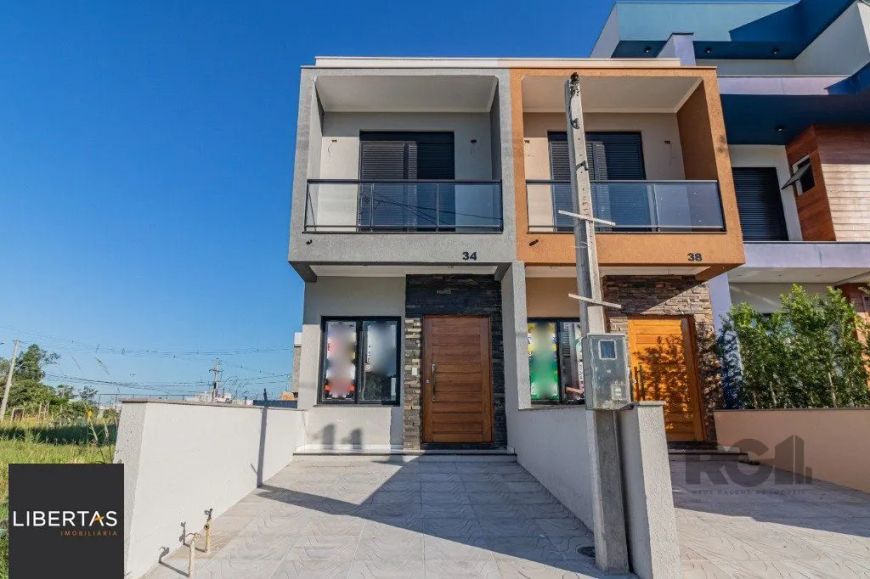 Casa com 108m2 privativos com duas belas suítes