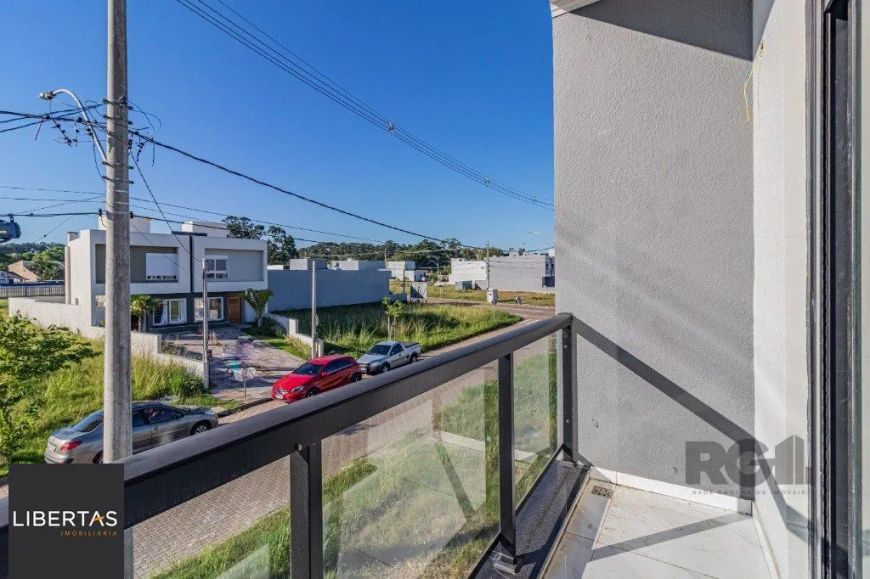 Casa com 108m2 privativos com duas belas suítes