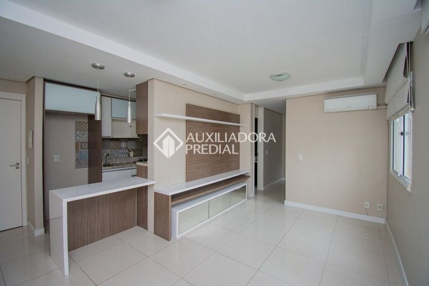 Apartamento à venda no bairro Humaitá com 71m² e 3 dormitórios/quartos disponíveis.