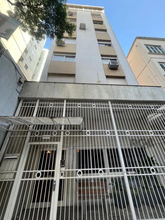JK EM BOM OTIMA LOCALIZAÇÃO - CENTRO-RS29,18 m² privativosApartamento JK , sala e quarto conjugado,