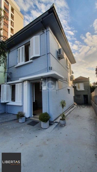 CASA SOBRADO PARA ALUGAR NO BAIRRO PETRÓPOLIS